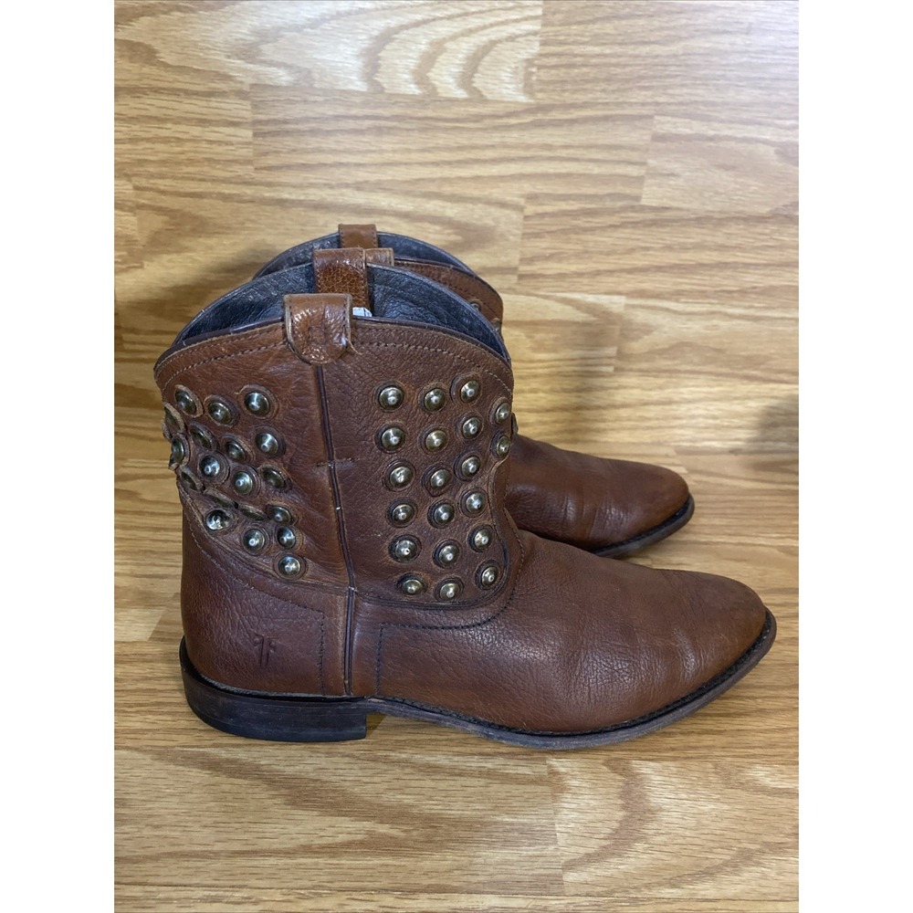 Women's Frye "Wyatt Disc" Studded Ankle Leather  Boots Size 10 B